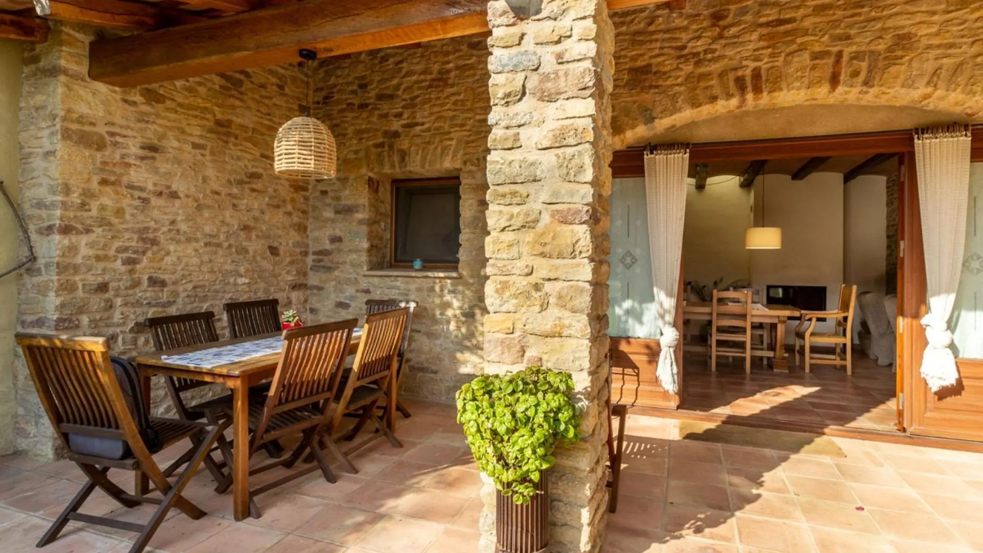 Casa Rural Can Ginesta Sant Feliu de Boada 0*,