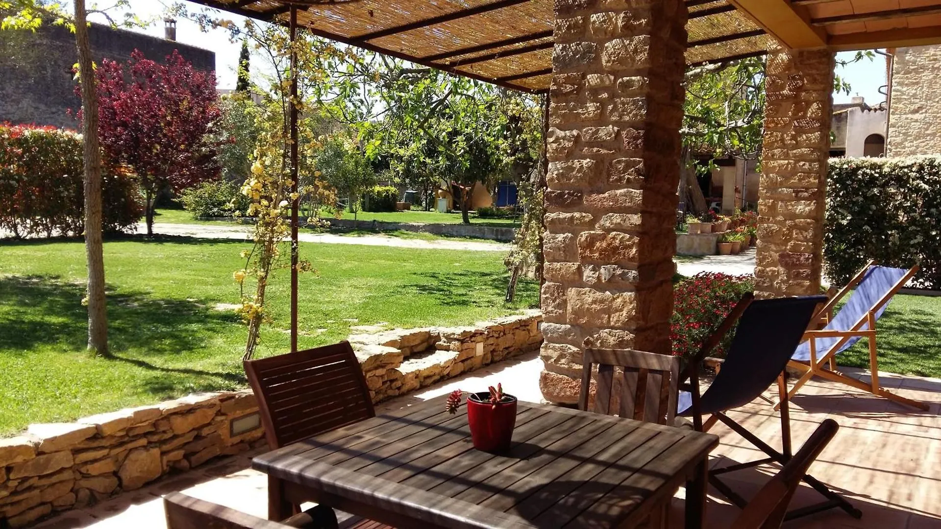 Casa Rural Can Ginesta Sant Feliu de Boada Country house