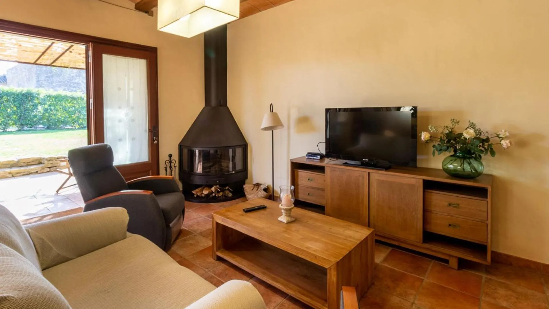 Casa Rural Can Ginesta Sant Feliu de Boada 0*,