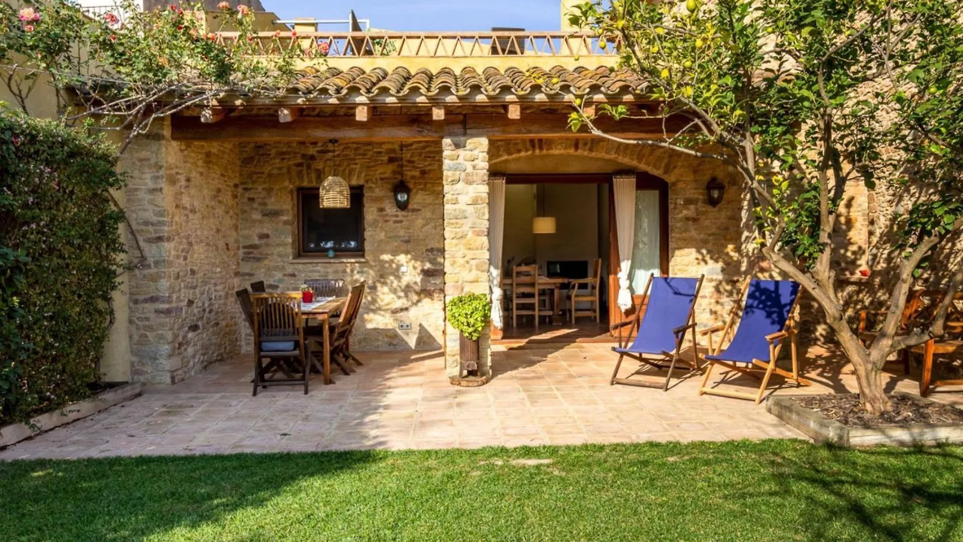 Casa Rural Can Ginesta Sant Feliu de Boada Country house
