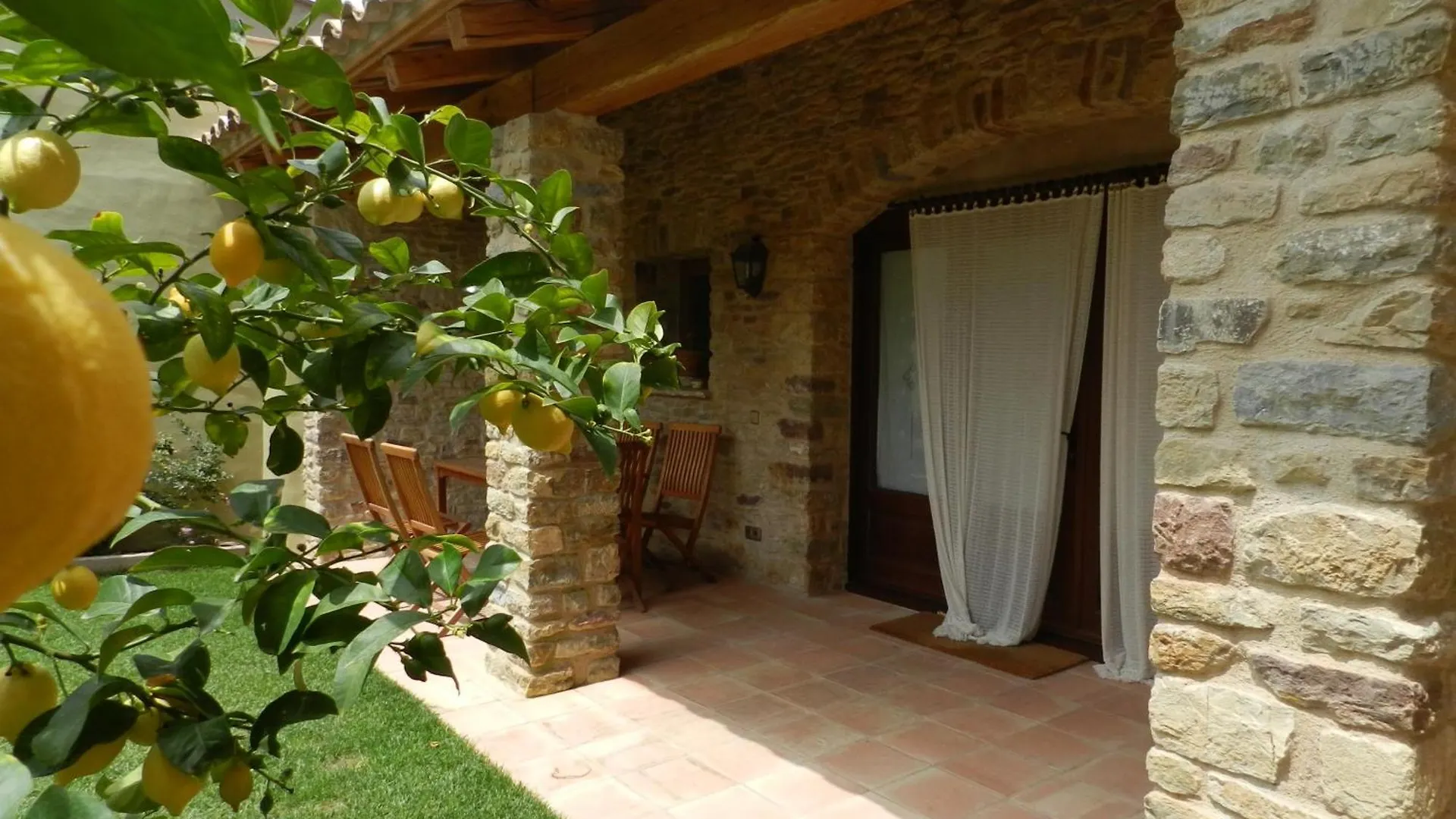 Casa Rural Can Ginesta Sant Feliu de Boada Spain